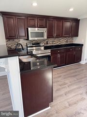 12 SUSAN ST, Stafford, VA 22556