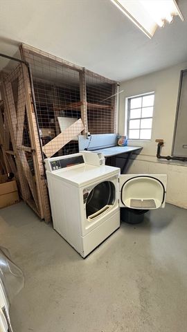 31 Arlington Rd 6, Woburn, MA 01801