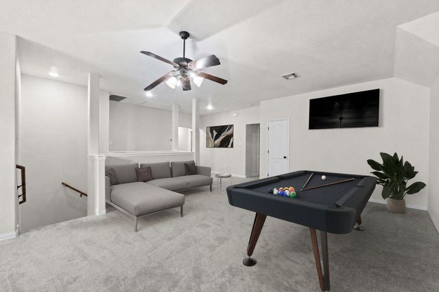 117 Emory Fields DR, Hutto, TX 78634