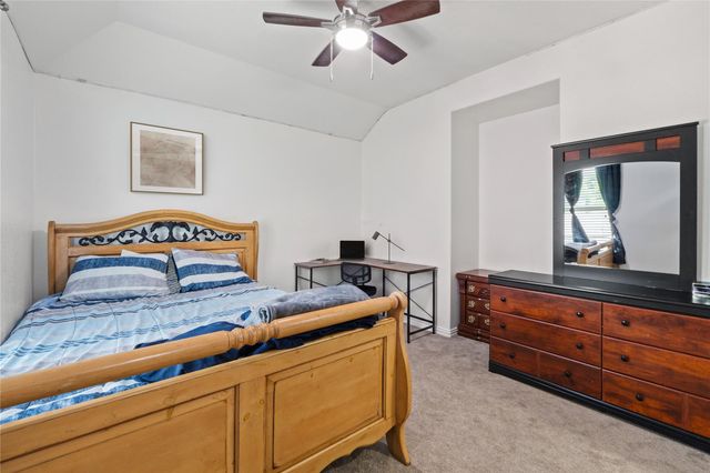 117 Emory Fields DR, Hutto, TX 78634