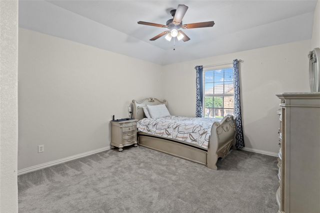 117 Emory Fields DR, Hutto, TX 78634