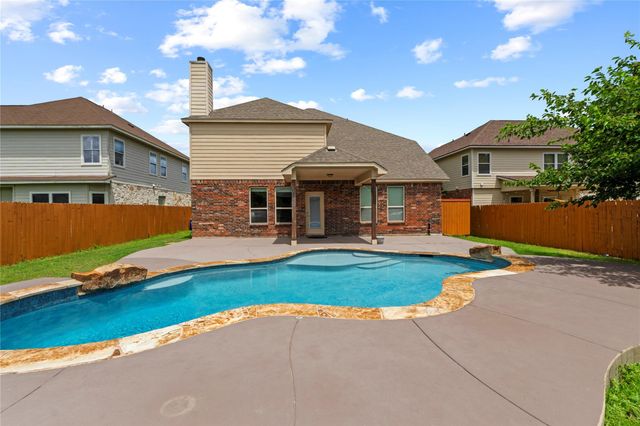 117 Emory Fields DR, Hutto, TX 78634