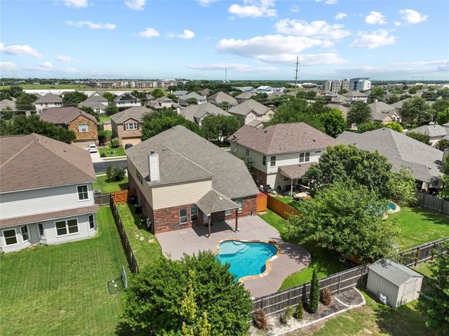 117 Emory Fields DR, Hutto, TX 78634