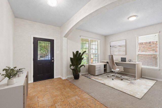 117 Emory Fields DR, Hutto, TX 78634