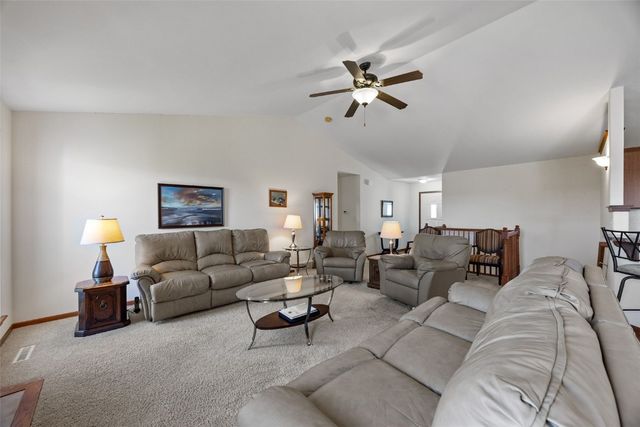 2211 Agate Street, Marion, IA 52302