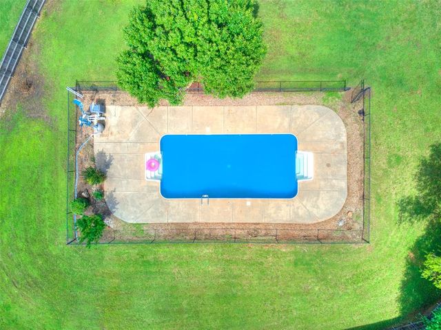 4208 Olde Copper Creek, Moore, OK 73160