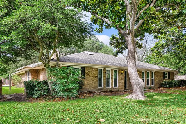 3201 Winchester Drive, Plano, TX 75075