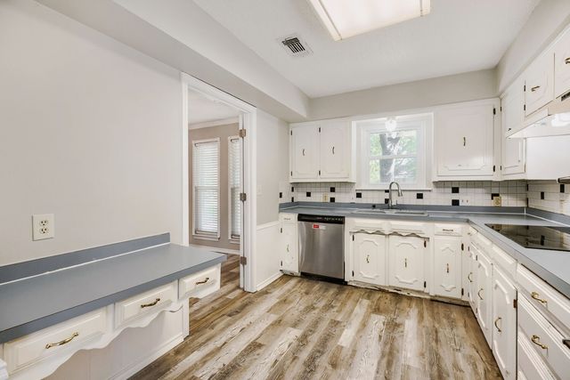3201 Winchester Drive, Plano, TX 75075