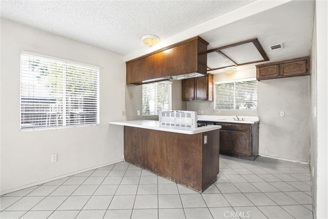 709 Crane Street, Bakersfield, CA 93306