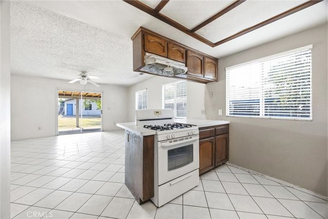 709 Crane Street, Bakersfield, CA 93306