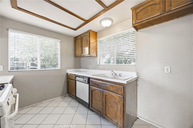709 Crane Street, Bakersfield, CA 93306