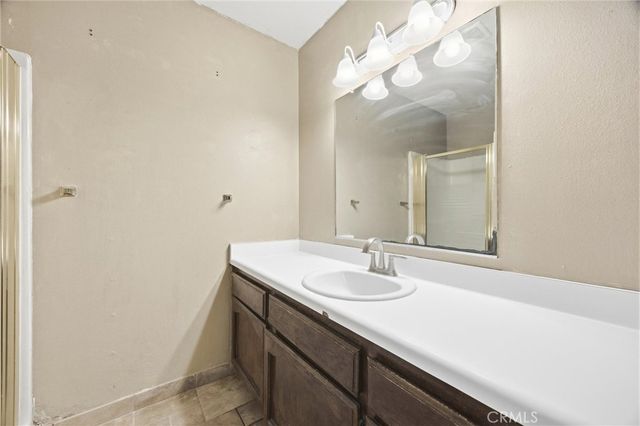 709 Crane Street, Bakersfield, CA 93306