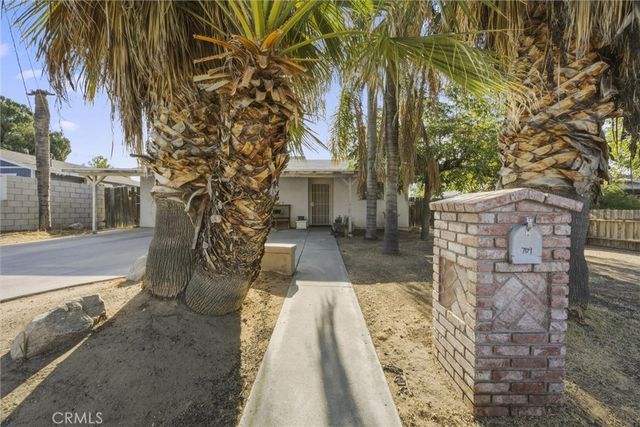 709 Crane Street, Bakersfield, CA 93306