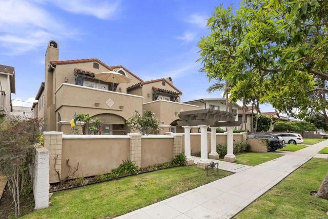 535 F Avenue 4, Coronado, CA 92118