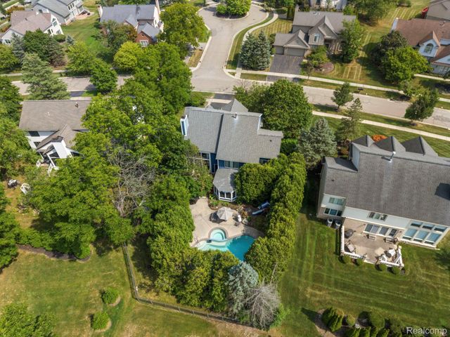 7367 Village Square Drive, West Bloomfield Charter Township, MI 48322