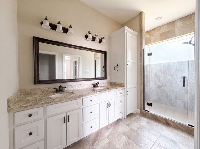 8580 Cedar Creek Lane, Greenville, TX 75402