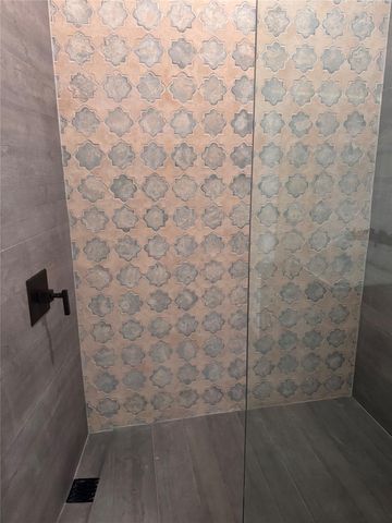 311 W 5th ST 905, Austin, TX 78701