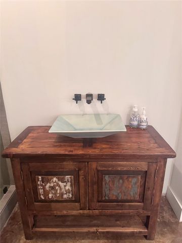 311 W 5th ST 905, Austin, TX 78701