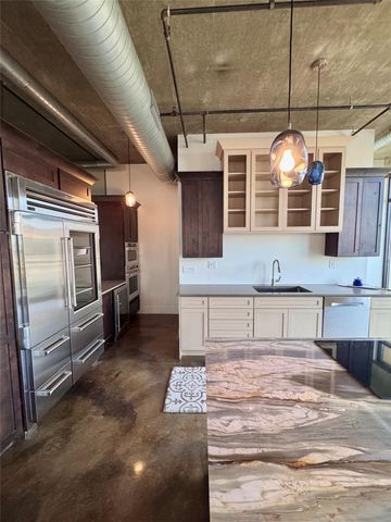 311 W 5th ST 905, Austin, TX 78701