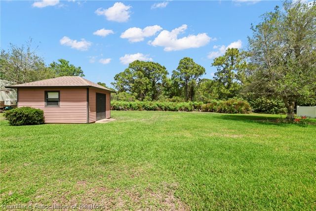 6 Corkwood Avenue, Lake Placid, FL 33852