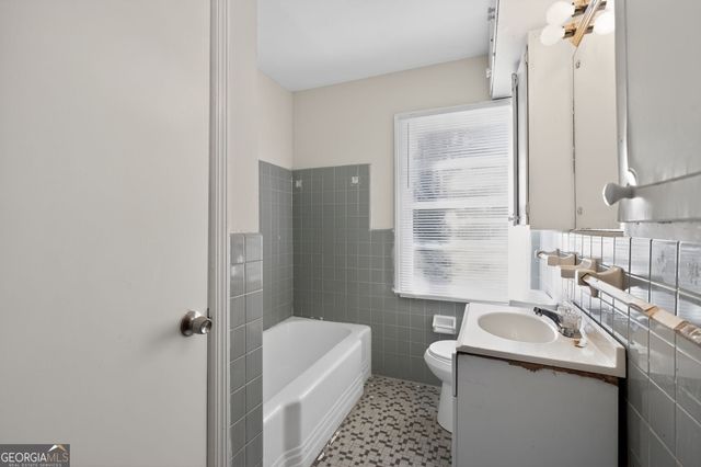 2712 Amelia Avenue, Decatur, GA 30032