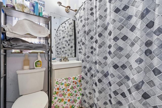 329 KINGSTON STREET S, St Petersburg, FL 33711