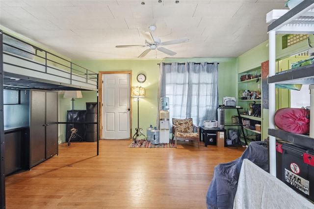 329 KINGSTON STREET S, St Petersburg, FL 33711