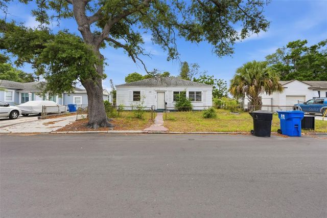 329 KINGSTON STREET S, St Petersburg, FL 33711