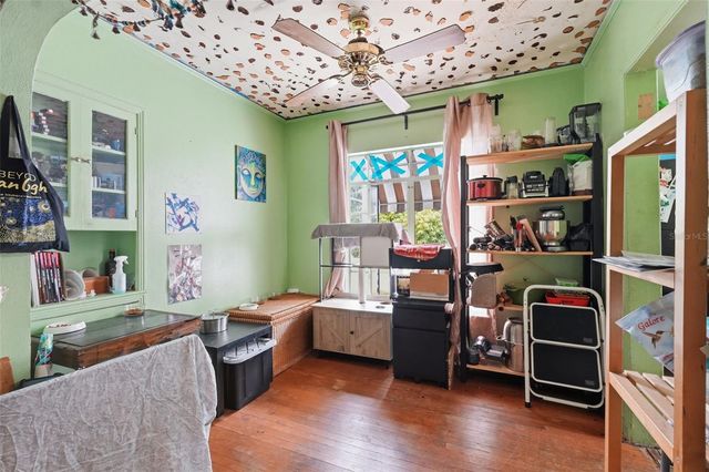 329 KINGSTON STREET S, St Petersburg, FL 33711