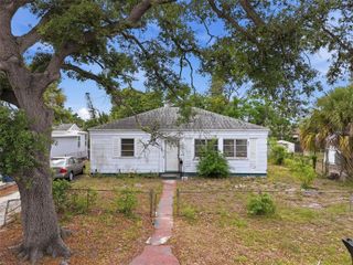 329 KINGSTON STREET S, St Petersburg, FL 33711