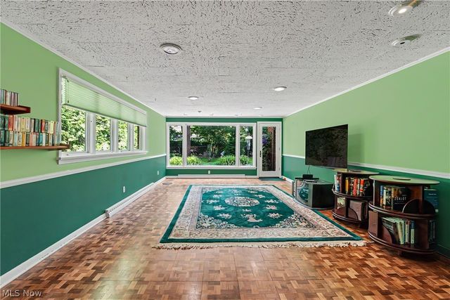 19909 Malvern Road, Shaker Heights, OH 44122