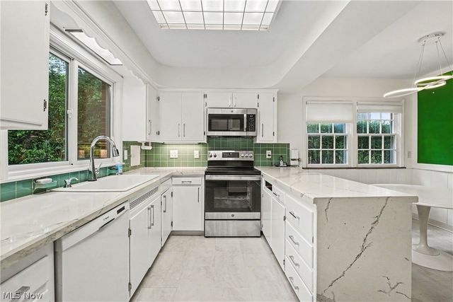 19909 Malvern Road, Shaker Heights, OH 44122