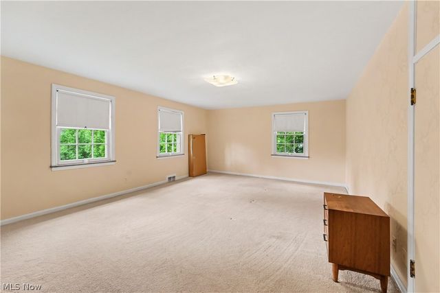19909 Malvern Road, Shaker Heights, OH 44122