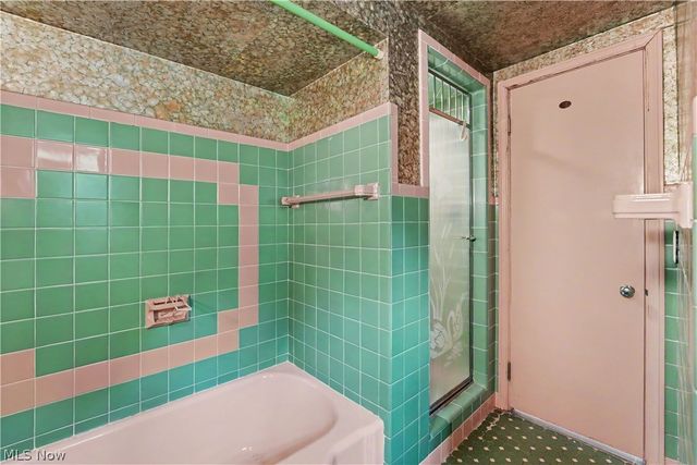 19909 Malvern Road, Shaker Heights, OH 44122