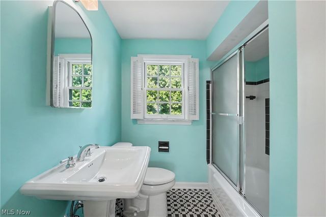 19909 Malvern Road, Shaker Heights, OH 44122