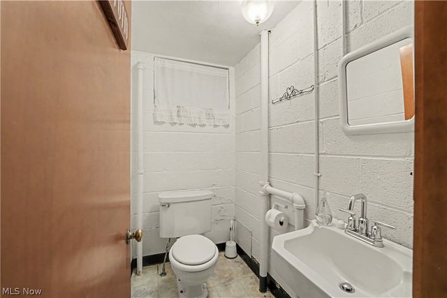 19909 Malvern Road, Shaker Heights, OH 44122