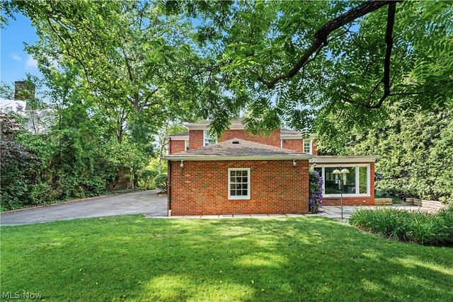 19909 Malvern Road, Shaker Heights, OH 44122