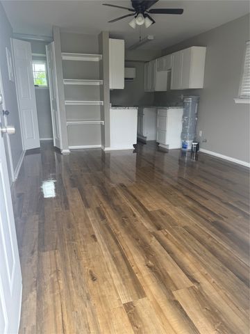 324 W Young Street, Howe, TX 75459