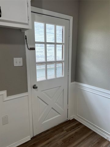 324 W Young Street, Howe, TX 75459
