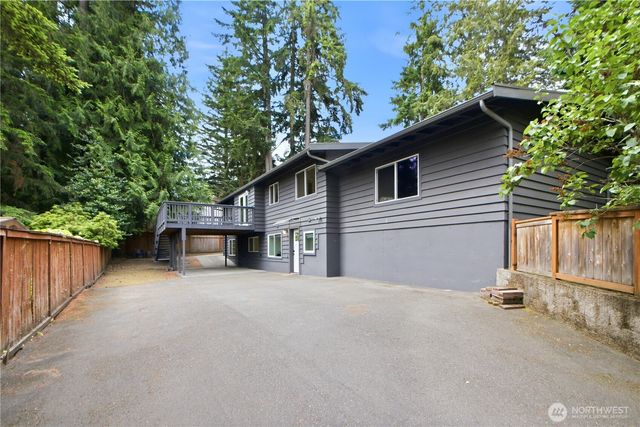 1608 151st Avenue SE, Bellevue, WA 98007