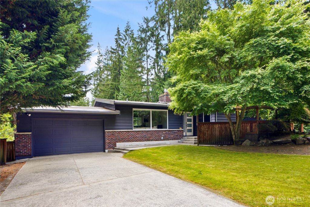 1608 151st Avenue SE, Bellevue, WA 98007