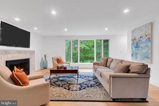 26 HERRONTOWN CIR, Princeton, NJ 08540