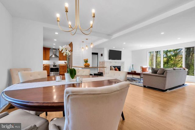 26 HERRONTOWN CIR, Princeton, NJ 08540