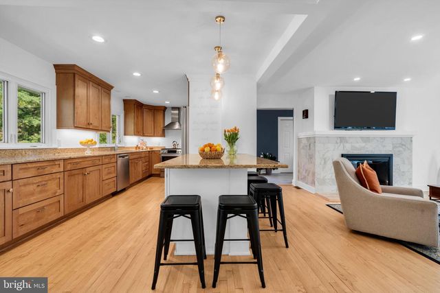 26 HERRONTOWN CIR, Princeton, NJ 08540