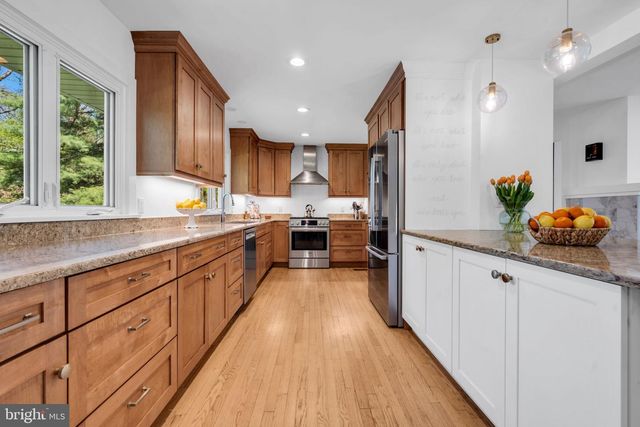 26 HERRONTOWN CIR, Princeton, NJ 08540