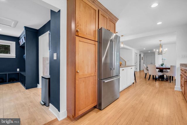 26 HERRONTOWN CIR, Princeton, NJ 08540