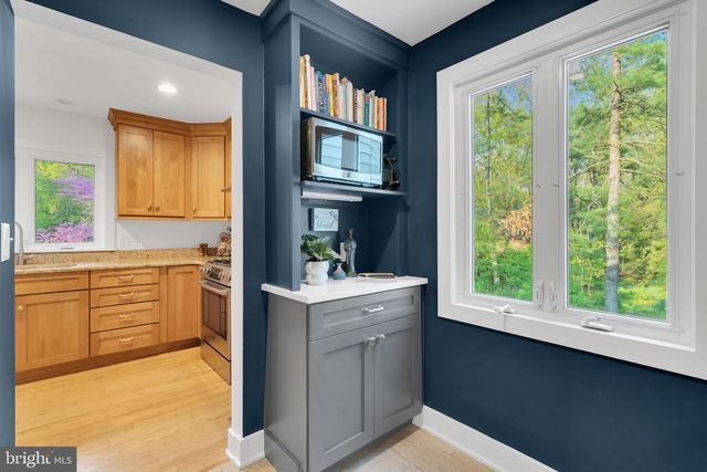 26 HERRONTOWN CIR, Princeton, NJ 08540