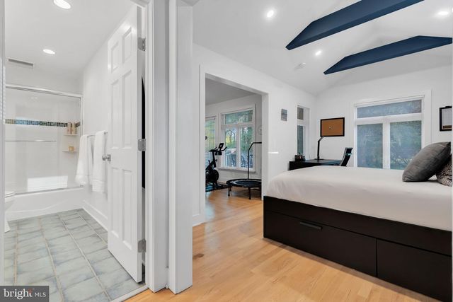 26 HERRONTOWN CIR, Princeton, NJ 08540