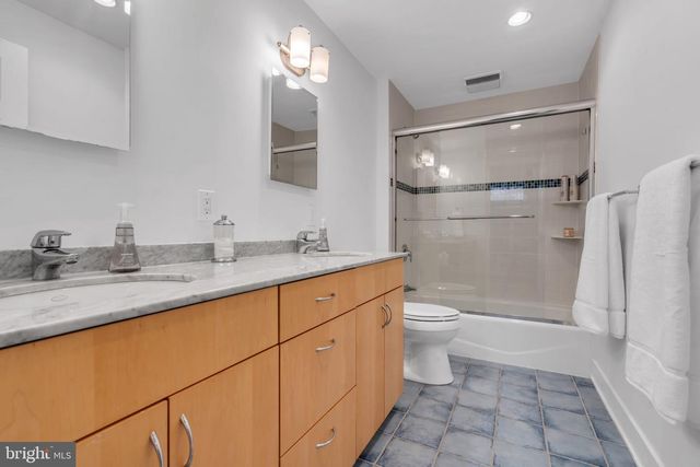 26 HERRONTOWN CIR, Princeton, NJ 08540