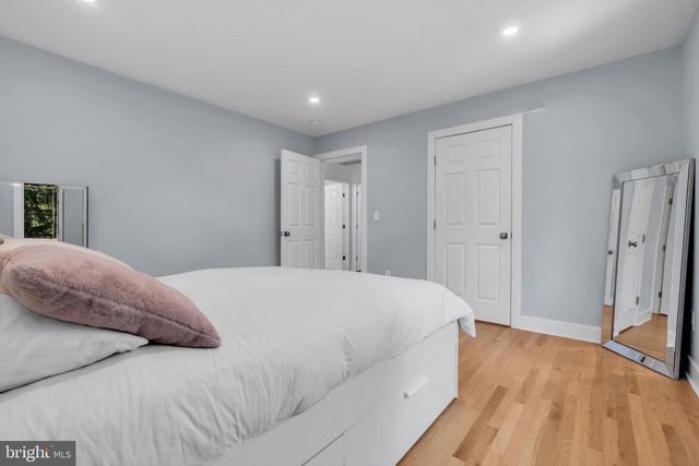 26 HERRONTOWN CIR, Princeton, NJ 08540